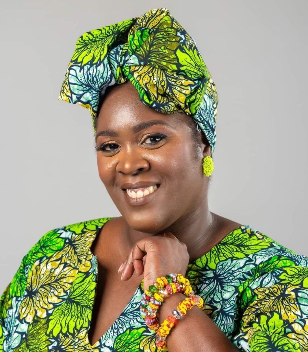 Shelly Aqui: Lifestyle & Business Coach To Women 