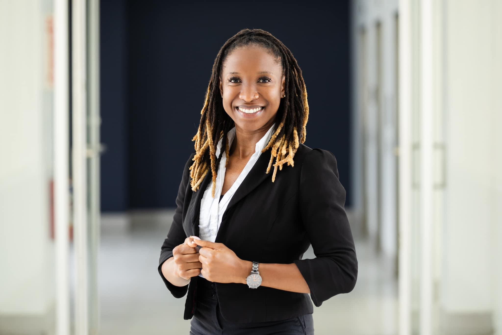 Shelly Aqui: Lifestyle & Business Coach To Women 